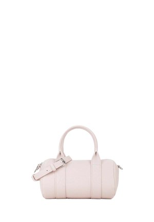 Pequeño bolso cilíndrico de color rosa claro con dos asas cortas y una correa de hombro ajustable, superficie de cuero texturizado.