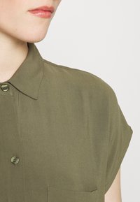 Zign by Zalando Robe chemise - khaki
