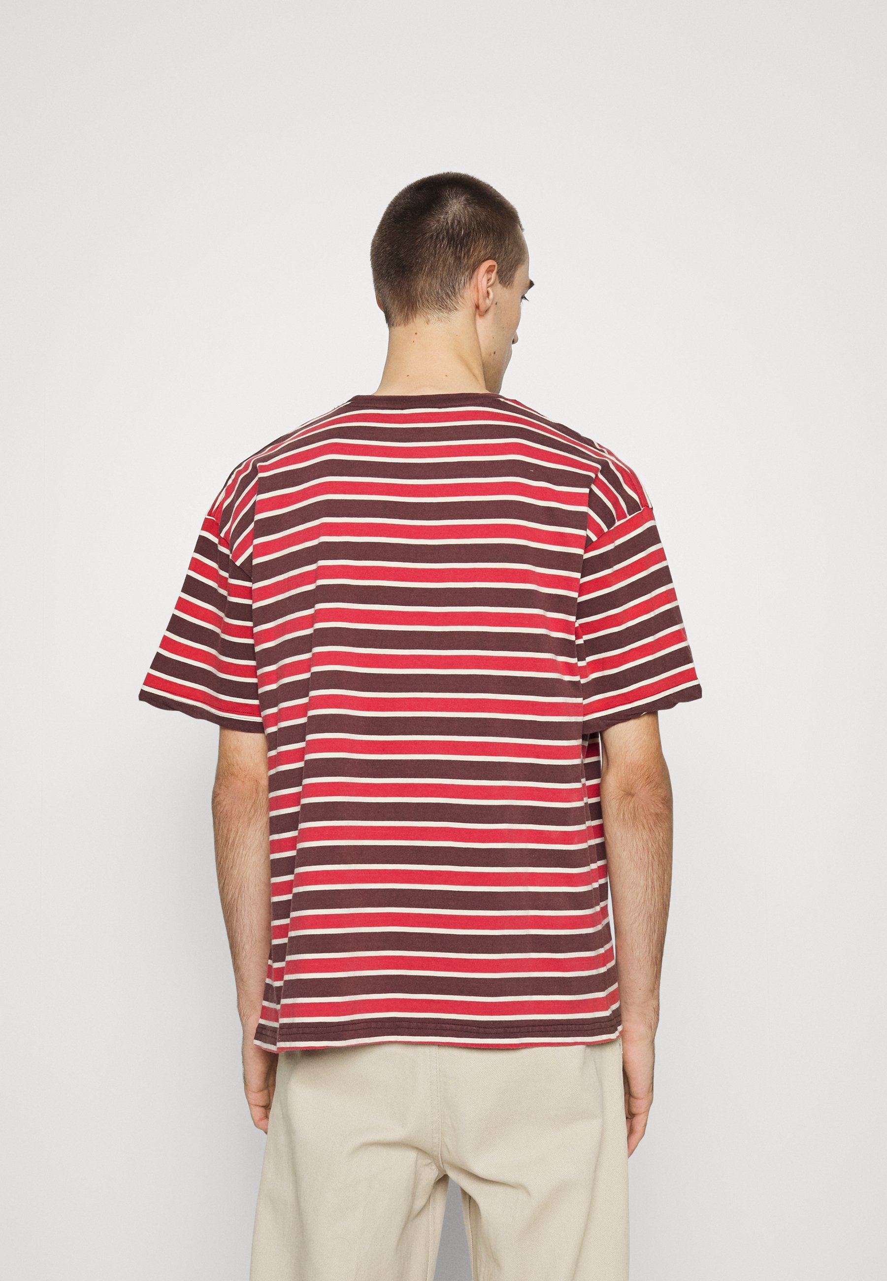 BDG Urban Outfitters STRIPE TEE CHOC 