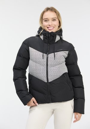 Puffjacke aus schwarzem und grauem Stoff mit einem Chevron-Muster, Reißverschluss und Kapuze; gepolstert für Wärme und Komfort.