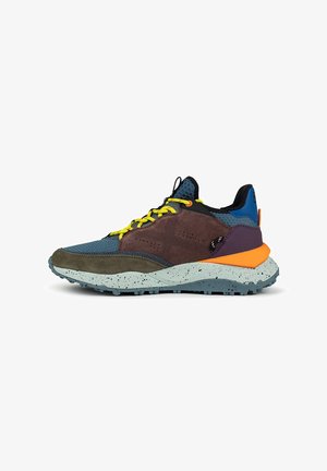 MUNICH DORO  - Zapatillas para caminar - marrón