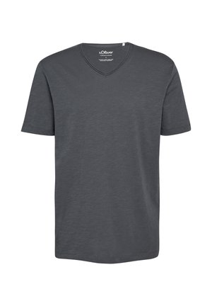 Ciemnoszara męska koszulka z krótkim rękawem i dekoltem w serek, bawełniany materiał oraz metka marki s.Oliver wewnątrz kołnierza.