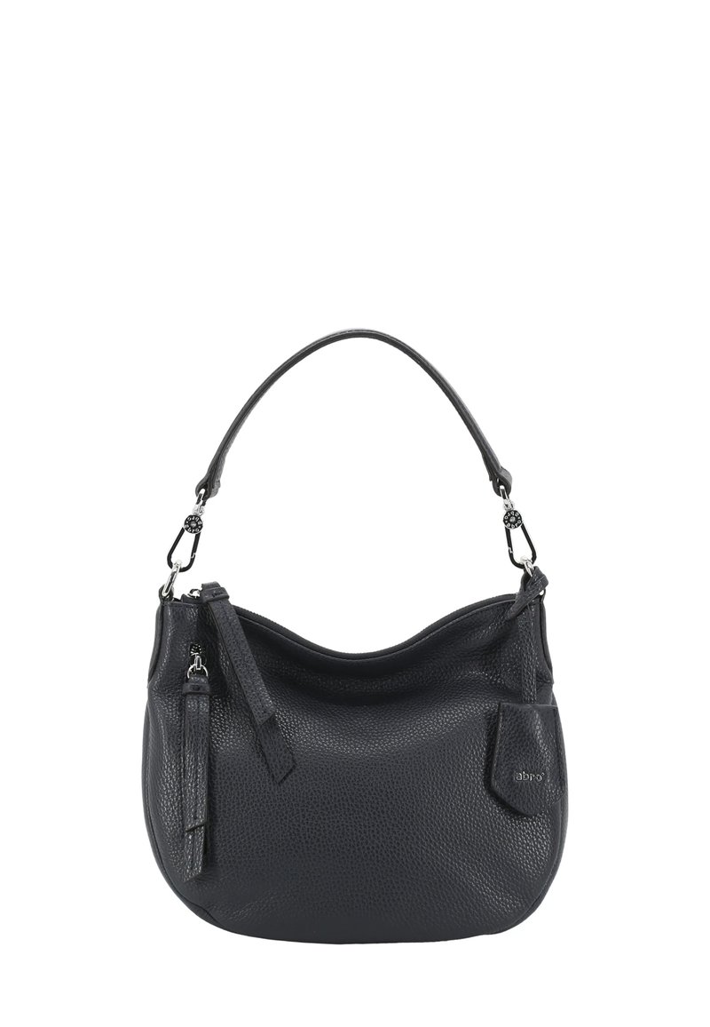 Sac à épaule en cuir noir avec une finition texturée, une forme incurvée, une poignée courte et une petite poche extérieure. Présente un détail de fermeture éclair.