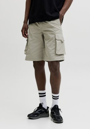 Jack & Jones, JPSTCOLE IVAN TECH CARGO JOGGER SHORTS - Short - vetiver
