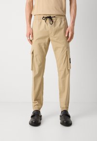 Calvin Klein Jeans WASHED - Cargobroek - travertine