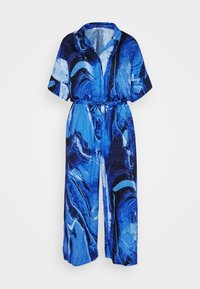 Mono de patrón de mármol azul con cuello tipo camisa, mangas cortas, piernas anchas y un cinturón atado a la cintura. Fabricado con un tejido ligero.