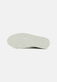 ECCO STREET LITE M - Tenisice - concrete/wild dove