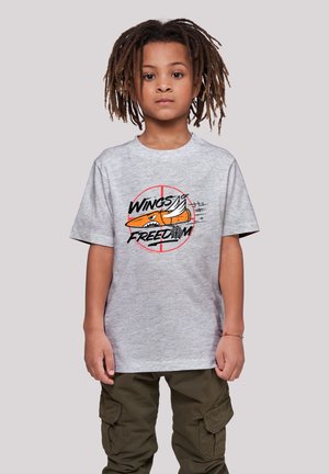 Gray cotton t-shirt with short sleeves, featuring an orange graphic of a winged shoe labeled "WINGS of FREEDOM." Standard fit, round neckline.