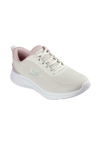 Sneaker rosa chiaro e bianco con tomaia in rete, punta rotonda, lacci piatti e suola imbottita. Presenta un logo sul lato.