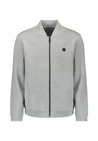 Grijze ritsvest gemaakt van zachte stof, met een opstaande kraag, ribgebreide manchetten en een zwart hexagonaal logo op de linkerborst.