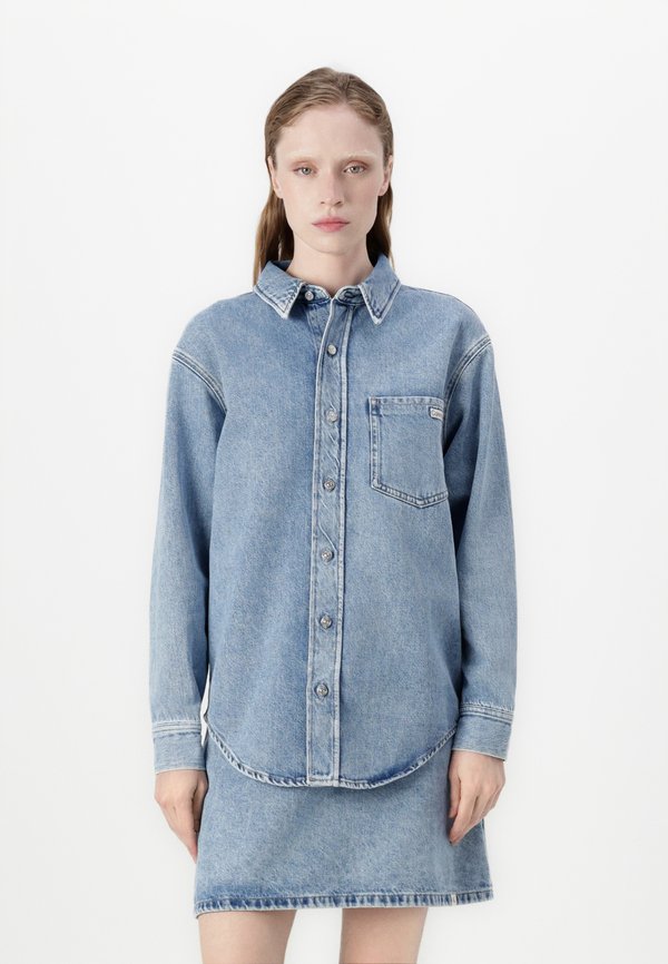 DAD SHIRT - Button-down blouse - denim light