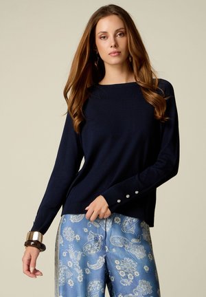 Oltre, MAGLIA CON DETTAGLIO BOTTONI - Jersey de punto - blu