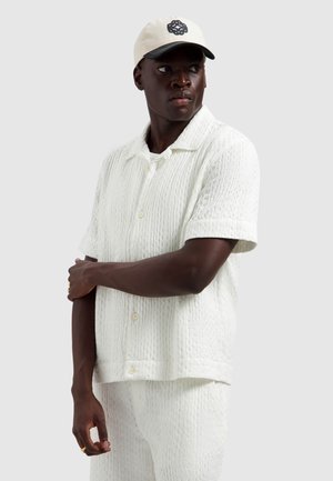 Pure Path, BOXY FIT SHORT SLEEVE SHIRTS - Overhemd - off white