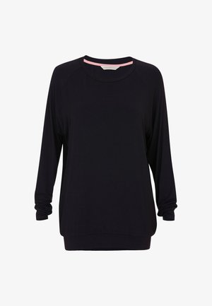 Zwart losvallend hemd met lange mouwen en een ronde halslijn, met een roze binnenschouderdetail, gepresenteerd op een witte achtergrond.