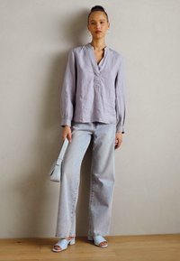 Marc O'Polo BLOUSE STAND UP COLLAR WITH V-NECK LONG SLEEVE - Tunika - nordic sea