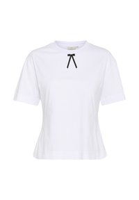 Hvid bomulds-T-shirt med korte ærmer, rund halsudskæring og en sort sløjfedetalje ved kraven. Glat tekstur, afslappet pasform.