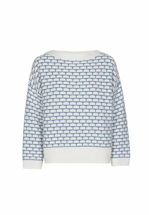 Witte gebreide trui met een blauw baksteenachtig patroon, lange mouwen en geribde boorden en zoom, getoond vanuit de achterkant.