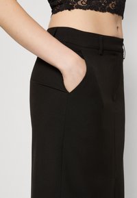 Vero Moda VMTROIAN LONG SKIRT - Zīmuļsvārki - black