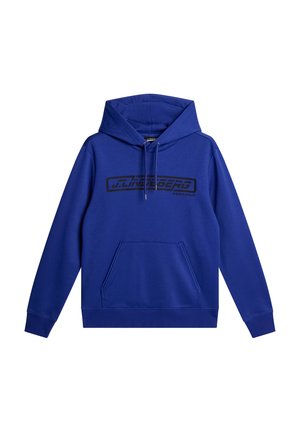 Królewsko-niebieska hoodie z miękkiego materiału, z kieszenią „kangurką” z przodu, kapturem ze sznurkiem oraz czarnym nadrukiem logo na klatce piersiowej.
