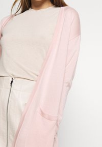 Vero Moda Kofta - light pink