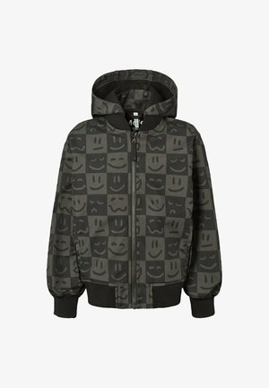 Ciemnoszara kurtka z kapturem na pełnym froncie z zamkiem błyskawicznym, ściągaczami przy mankietach i dolnym brzegu, ozdobiona wzorem w kratę z różnymi emotikonami.