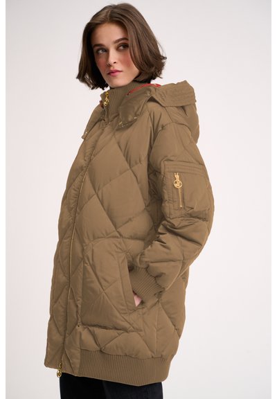 Luisa Spagnoli SPIGOLO - Wintermantel - verde oliva