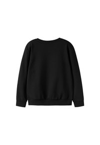 Sudadera negra con cuello redondo, mangas largas y puños y dobladillo acanalados. Fabricada en un tejido suave con una textura lisa.