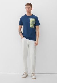 s.Oliver MIT FRONTPRINT - T-shirt z nadrukiem