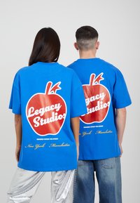 LEGACY STUDIOS UNISEX - Camiseta estampada - blue