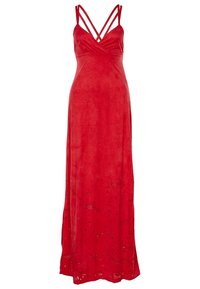 Vestido maxi rojo con un corsé ajustado, escote en V profundo y tirantes entrecruzados. Presenta un intrincado diseño cortado a láser en el dobladillo. Textura suave y lisa.
