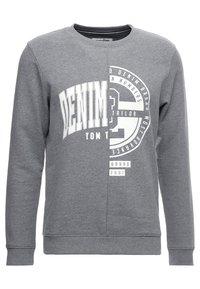 Sudadera gris hecha de una mezcla de algodón. Presenta un audaz estampado gráfico en blanco y un cuello redondo. Puños y dobladillo acanalados.