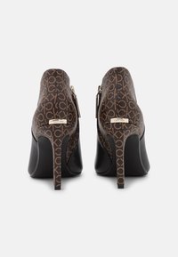 Calvin Klein Botines de tacón - black