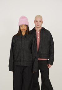 LEGACY STUDIOS UNISEX - Chaqueta vaquera - black
