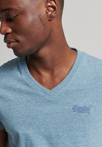 Superdry & Co - T-shirt z nadrukiem