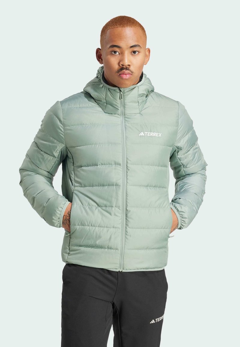Adidas Terrex TERREX MULTI LIGHT DOWN HOODED - Chaqueta de plumas - silver green
