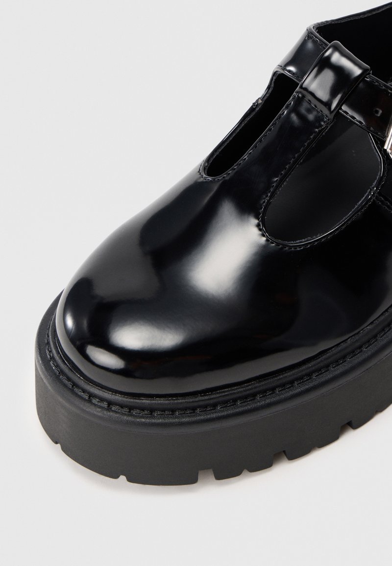 Chaussons Steve Madden En Daim Noir Talons Aiguilles 7.5 - Bout Ouvert, Occasion