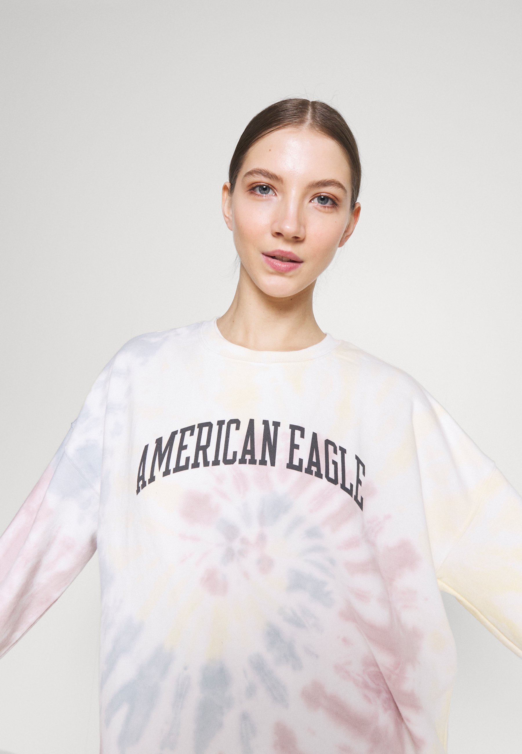 american eagle pink sweatshirt