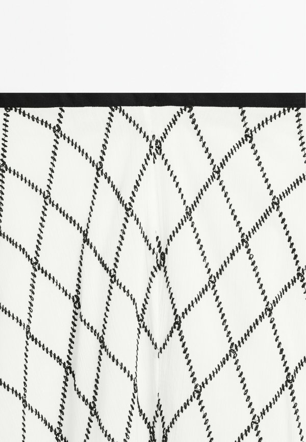 CHECKED MIDI - A-line skirt4