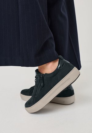 Tamaris BEQUEME SNEAKER MIT T-FLOW EFFECT - Sneaker low - navy suede