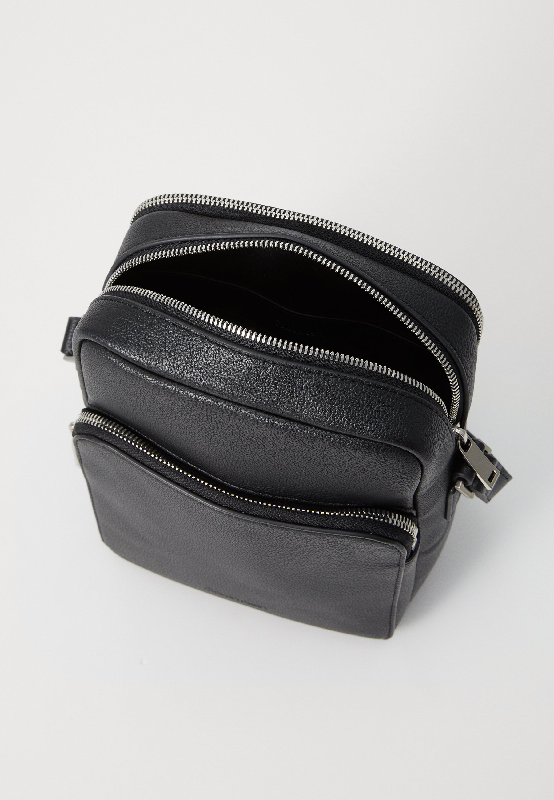 Calvin Klein MICRO PEBBLE CROSSBODY S - Sac bandoulière