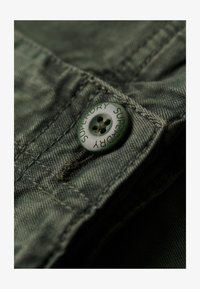 Niet geselecteerd, surplus goods olive green