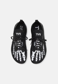TYR DROPZERO LACES UNISEX - Treningssko - black/white