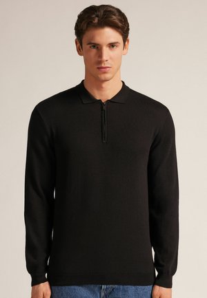 Long sleeved top - black