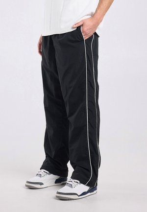 America Today, Pantaloni - black