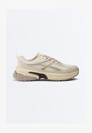 OYSHO, RETRO SNEAKERS - Matalavartiset tennarit - light brown
