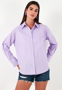 Unselected, lilac