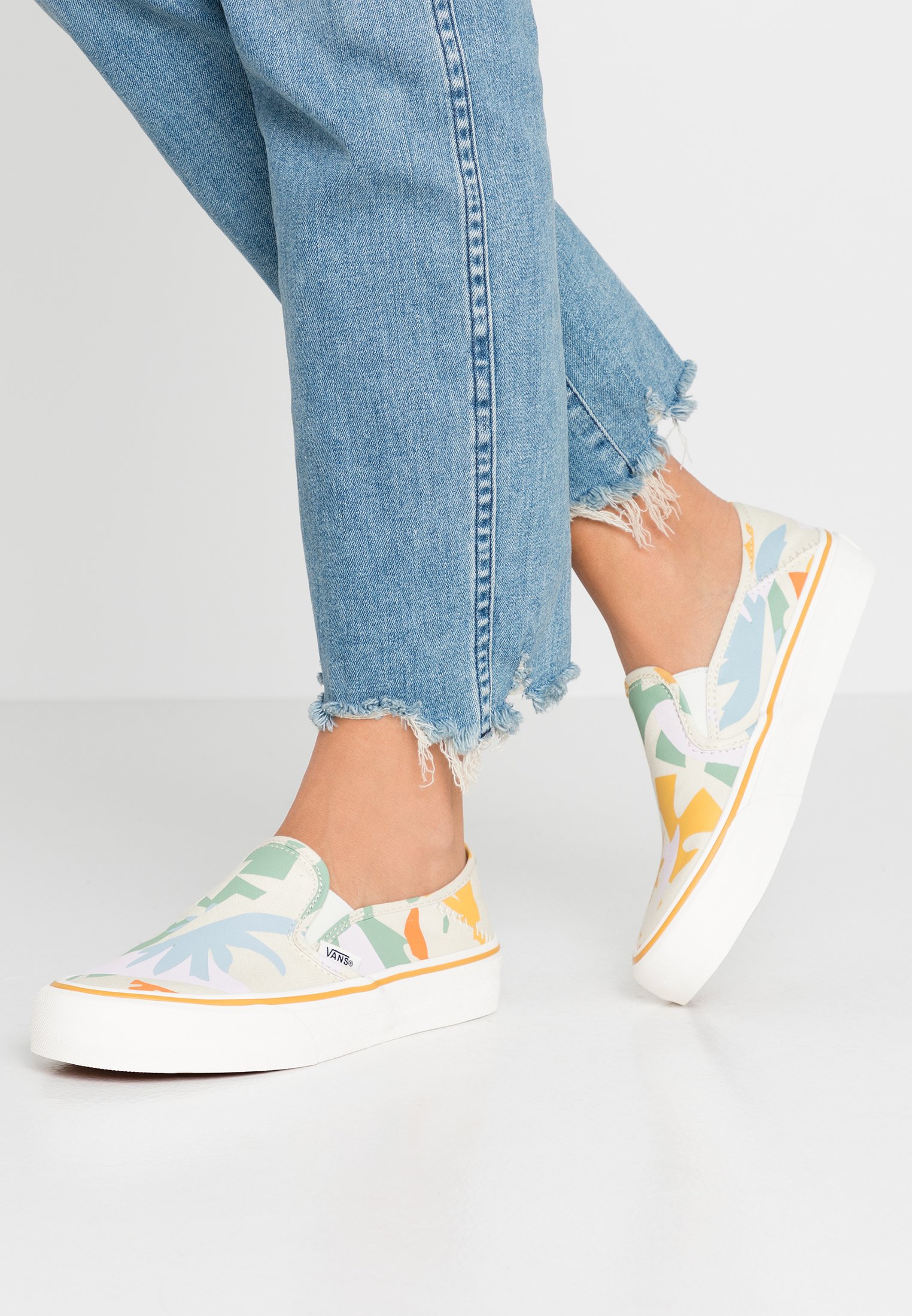 leila hurst slip on vans