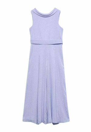 Abito senza maniche di colore lavanda con scollatura alta, vita aderente e gonna plissettata. Realizzato in tessuto strutturato con una leggera lucentezza.