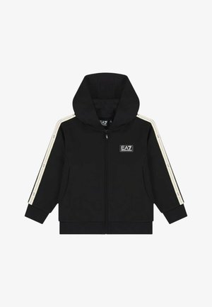 Felpa nera con zip, con strisce bianche e logo EA7 Emporio Armani sul petto e sulle maniche, con cappuccio grande e maniche con polsini.