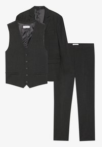 Dunkelgraues dreiteiliges Anzugset, bestehend aus Jacke, Weste und Hose. Der Stoff hat eine glatte Textur und verfügt über Knöpfe und Taschen.
